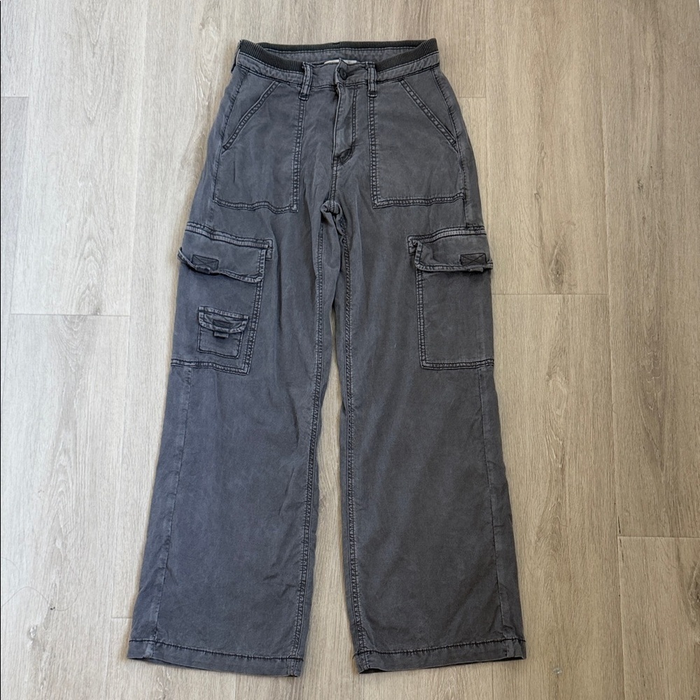American Eagle Outfitters Gray Cargo Pants